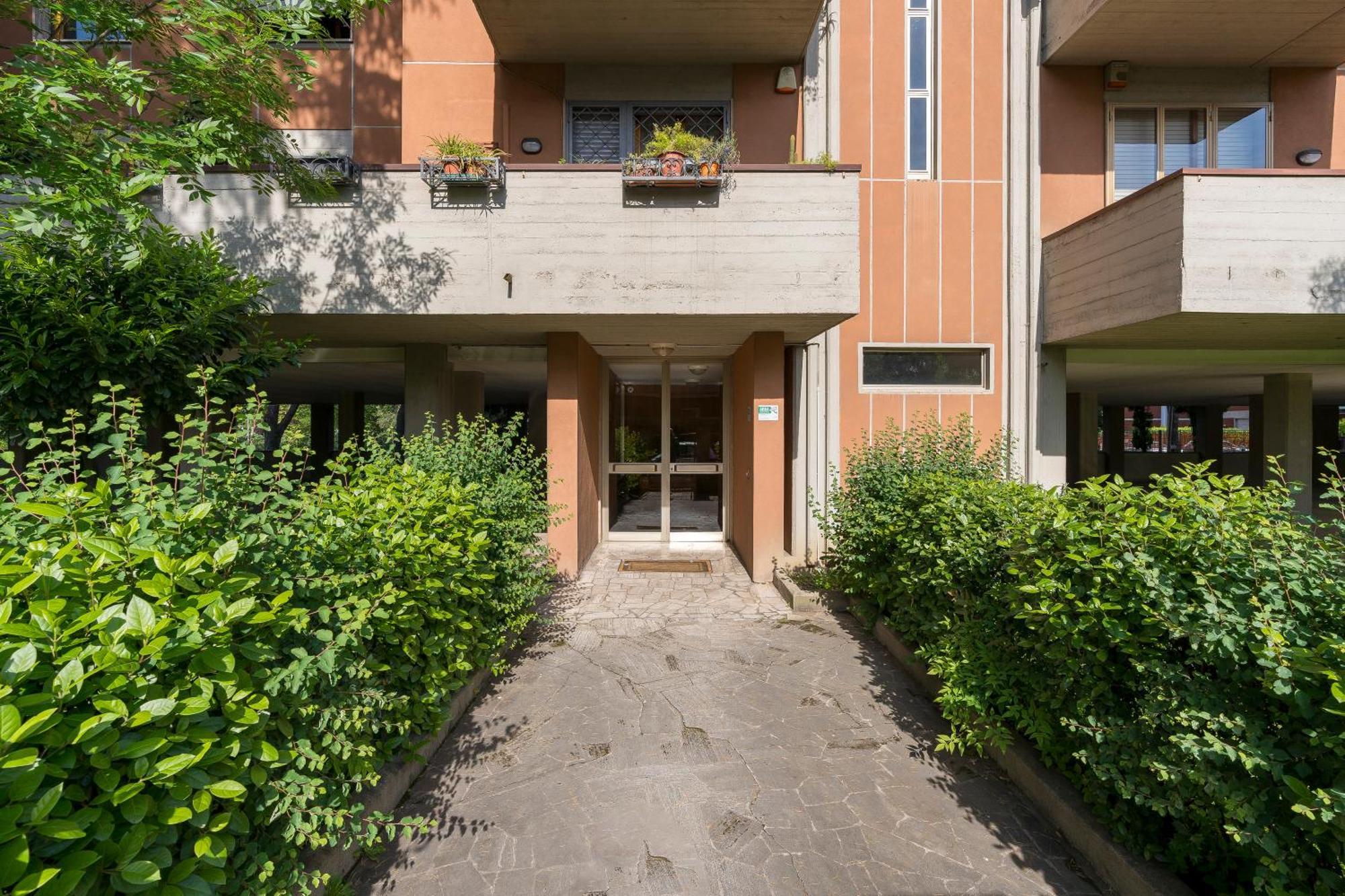 Varlungo Charming With Terrace Apartment Florenz