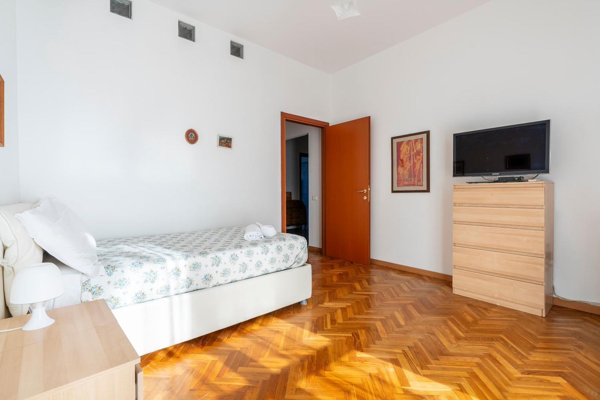 Apartment Varlungo Charming With Terrace Florenz