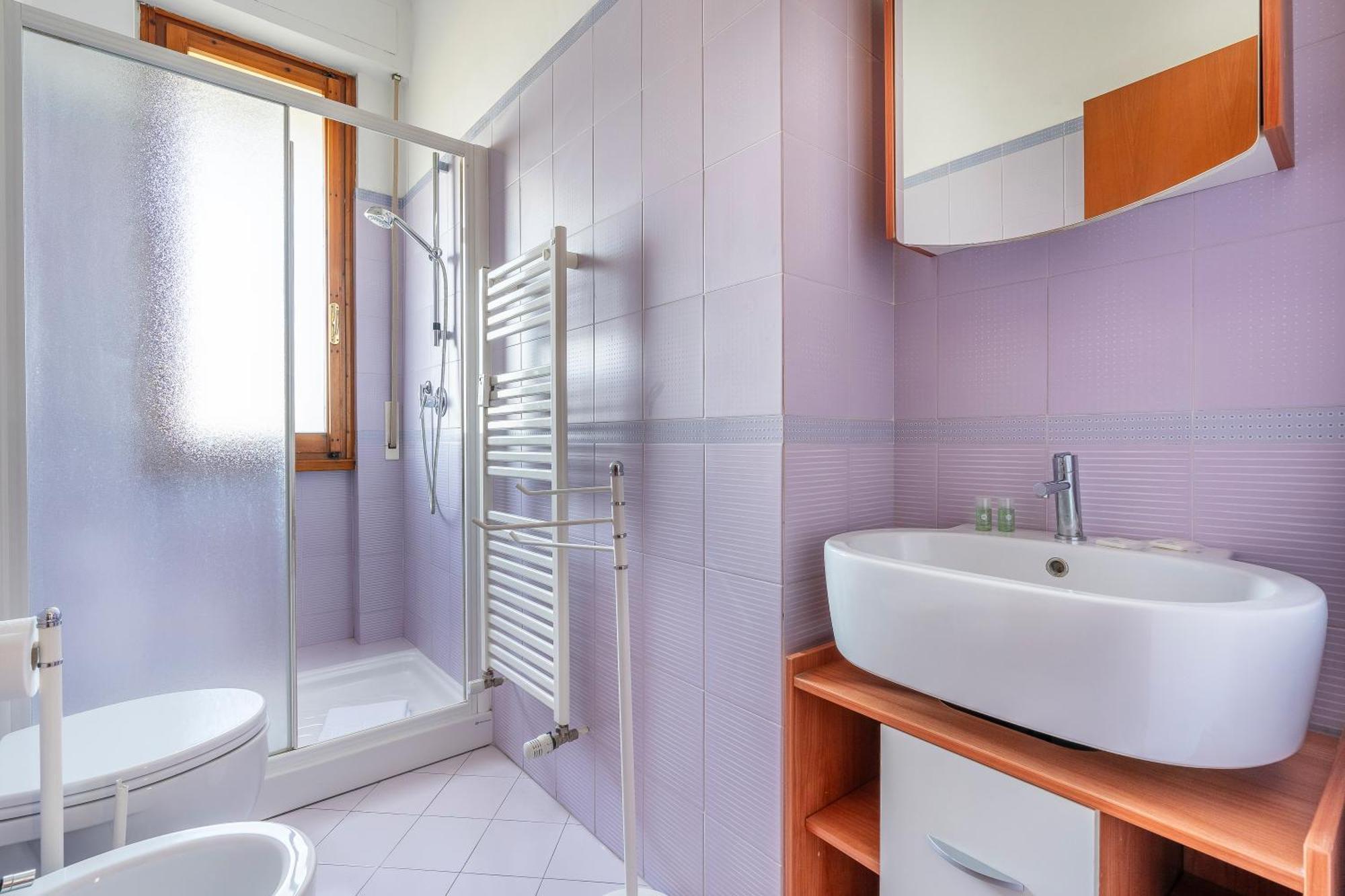 Varlungo Charming With Terrace Apartment Florenz